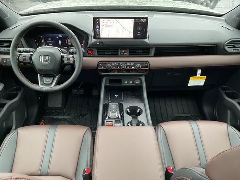 New 2026 Honda Pilot TrailSport image 17