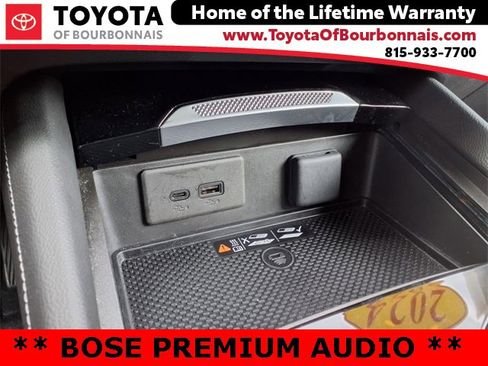 Used 2024 Buick Envision Preferred image 23