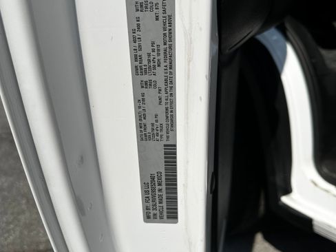 Used 2025 RAM ProMaster 2500 w/ Convenience Group FWD image 27