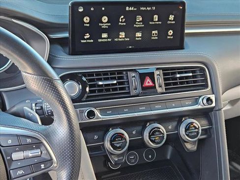 Used 2022 Genesis G70 2.0T w/ Prestige Package RWD image 14