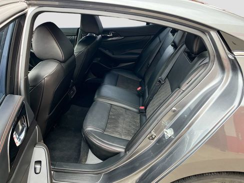 Used 2023 Nissan Maxima SR w/ Sport Mat Group FWD image 26