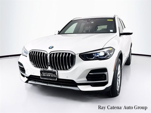 Used 2023 BMW X5 xDrive40i w/ Premium Package image 3