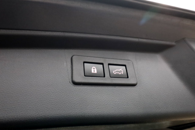 Used 2023 Subaru Outback Touring XT AWD/4WD image 40