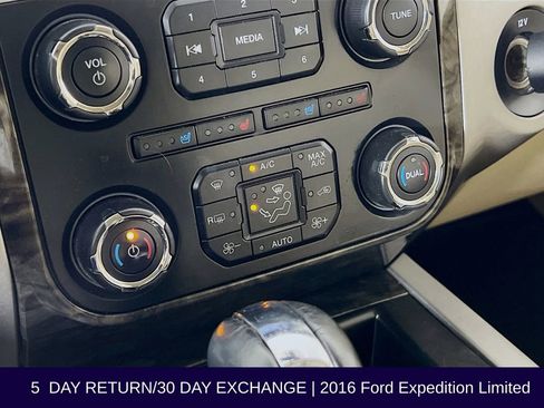 Used 2016 Ford Expedition Limited AWD/4WD image 21
