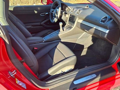 New 2025 Porsche 718 Cayman S image 17