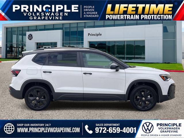 New 2027 Volkswagen Taos SE FWD image 5