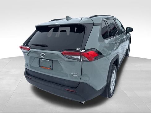 Used 2020 Toyota RAV4 XLE image 5