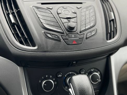 Used 2015 Ford Escape SE image 20