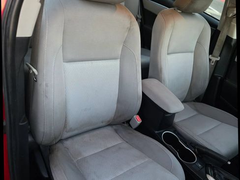 Used 2016 Toyota Corolla LE FWD image 14