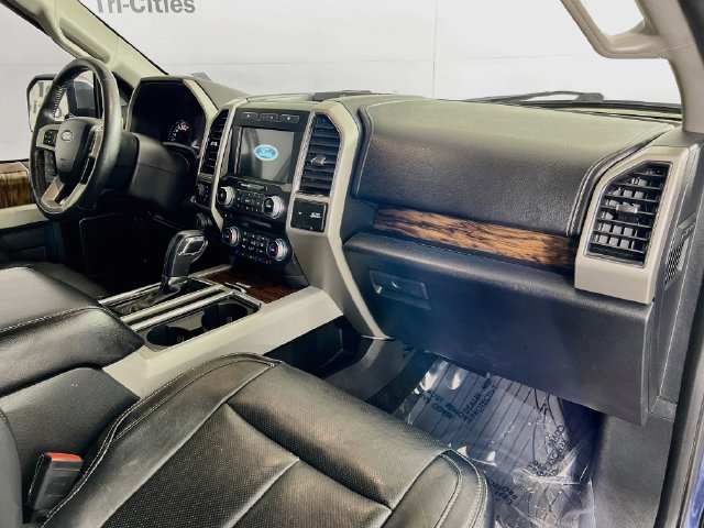 Used 2018 Ford F150 Lariat w/ Equipment Group 502A Luxury AWD/4WD image 33