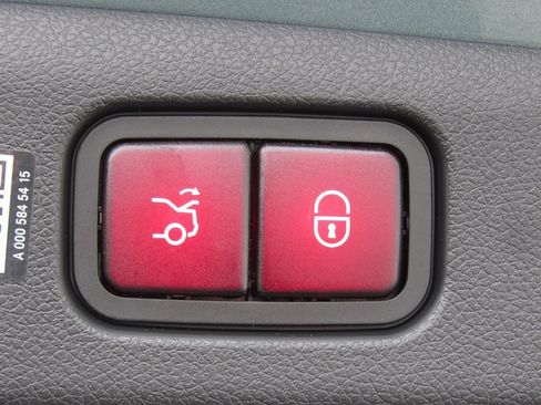 Certified 2024 Mercedes-Benz E 350 4MATIC Sedan image 24