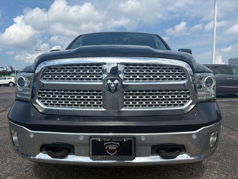 Used 2017 RAM 1500 Laramie RWD image 4