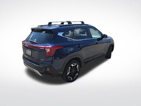 Used 2024 Kia Seltos SX w/ SX Sunroof Package AWD/4WD image 4