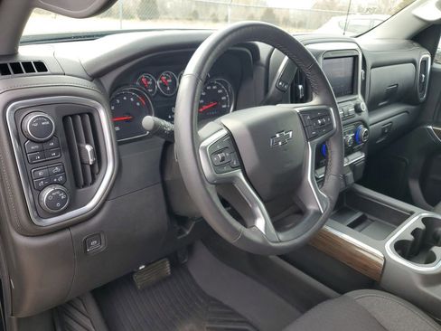 Certified 2022 Chevrolet Silverado 1500 LT Trail Boss w/ Bed Protection Package AWD/4WD image 9