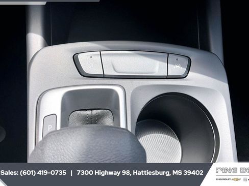Used 2026 Chevrolet Trax LS w/ LS Convenience Package FWD image 23