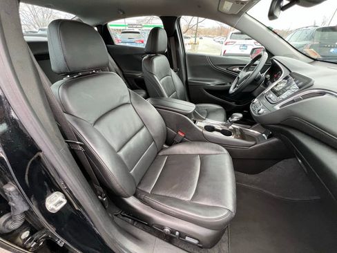 Used 2024 Chevrolet Malibu LT image 28