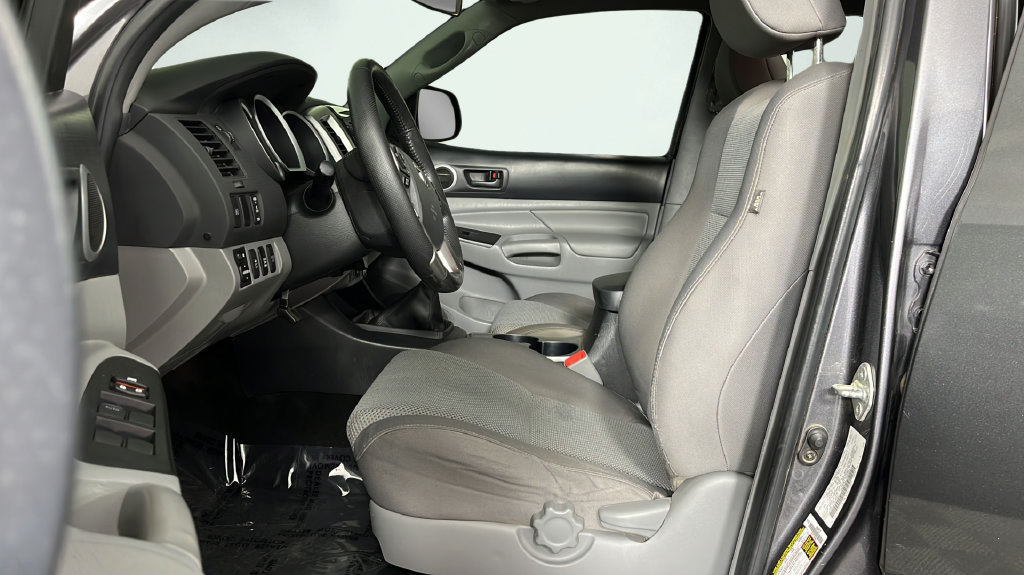 Used 2015 Toyota Tacoma 4x4 Double Cab w/ TRD Sport Package image 14