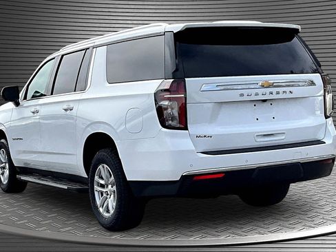 Used 2023 Chevrolet Suburban LS w/ Driver Alert Package image 4