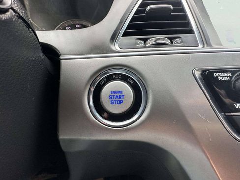 Used 2016 Hyundai Sonata Sport w/ Option Group 1V FWD image 33