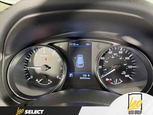 Used 2020 Nissan Rogue SV AWD/4WD image 17