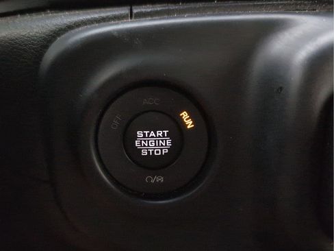 Used 2021 Jeep Wrangler Unlimited Sahara w/ Safety Group image 26