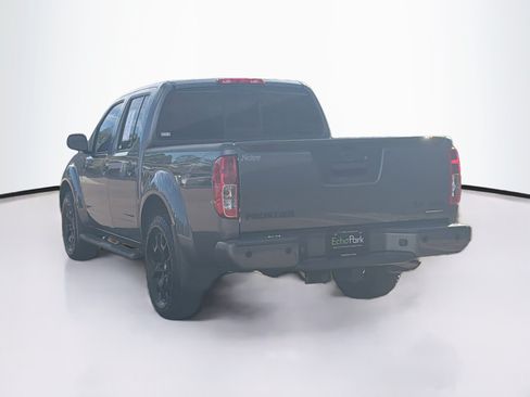 Used 2021 Nissan Frontier SV w/ Midnight Edition Floor Mats AWD/4WD image 5
