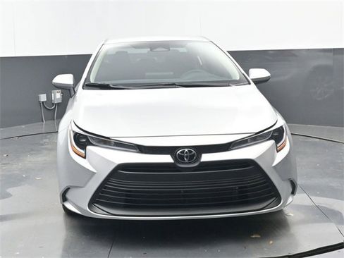 New 2026 Toyota Corolla LE image 18