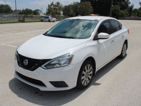 Used 2016 Nissan Sentra S FWD image 30