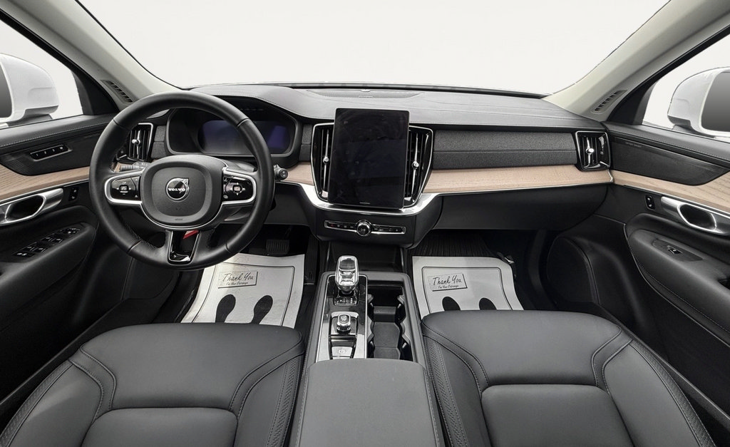 Used 2025 Volvo XC90 B6 Plus w/ Protection Package Premier AWD/4WD image 16