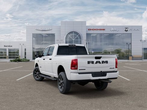 New 2026 RAM 2500 Big Horn AWD/4WD image 3