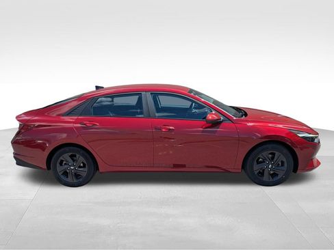 Used 2023 Hyundai Elantra SEL FWD image 14