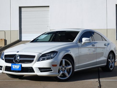 Used 2014 Mercedes-Benz CLS 550 4MATIC image 2