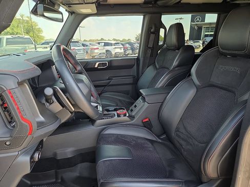 Used 2025 Ford Bronco Raptor AWD/4WD image 16