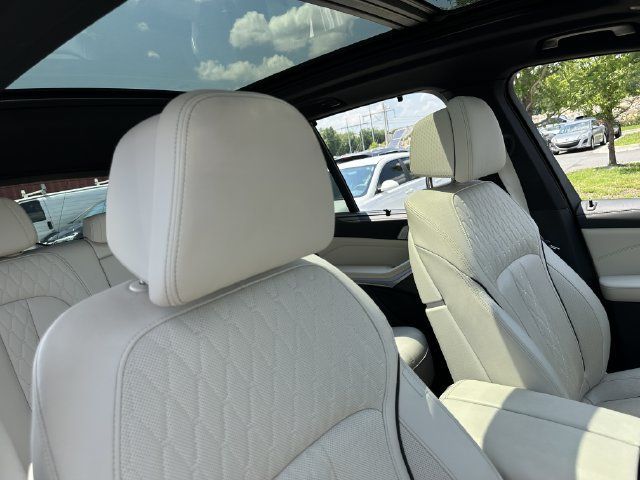 Used 2025 BMW X5 M60i w/ Executive Package AWD/4WD image 39
