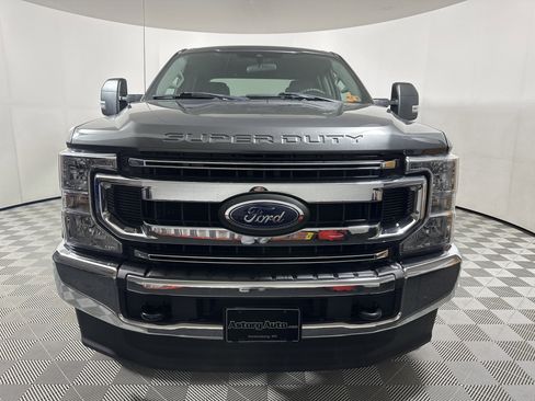 Used 2020 Ford F250 XLT image 2