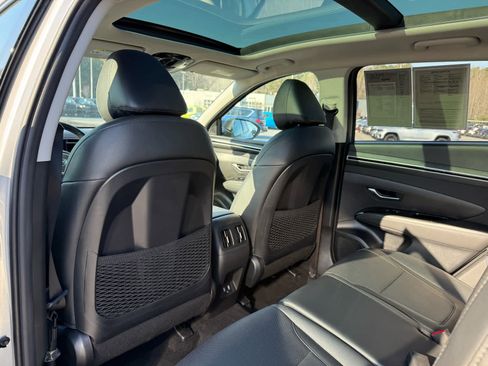Used 2024 Hyundai Tucson Limited image 28