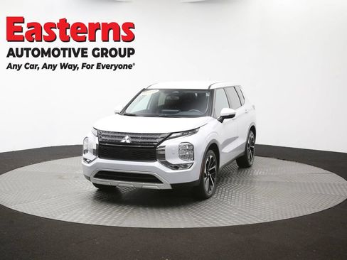 Used 2024 Mitsubishi Outlander SE AWD/4WD image 55