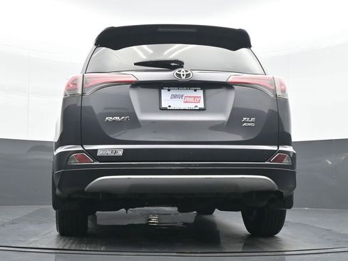 Used 2018 Toyota RAV4 XLE image 20