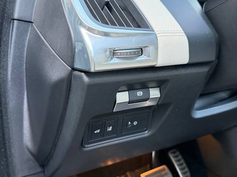 Used 2019 Jaguar E-PACE R-Dynamic S AWD/4WD image 28