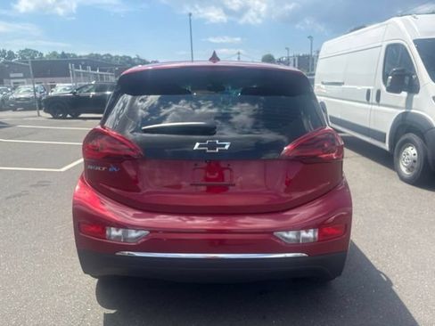 Used 2020 Chevrolet Bolt LT FWD image 4