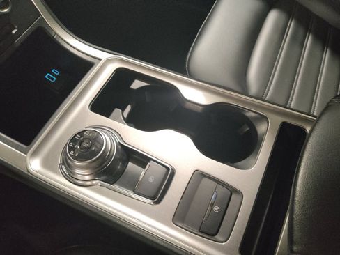 Used 2024 Ford Edge SEL image 26