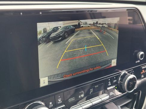 Used 2023 Toyota Highlander Limited image 20