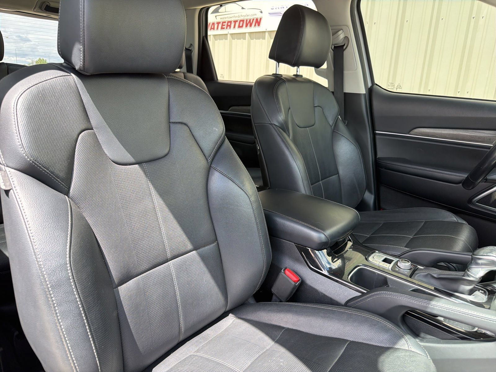 Used 2022 Kia Telluride SX w/ Nightfall Edition Package AWD/4WD image 8