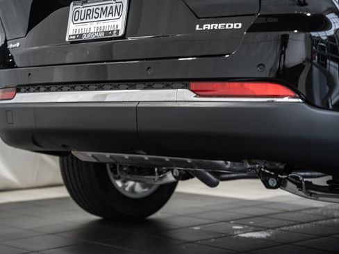 New 2025 Jeep Grand Cherokee Laredo X w/ Luxury Tech Group I image 8