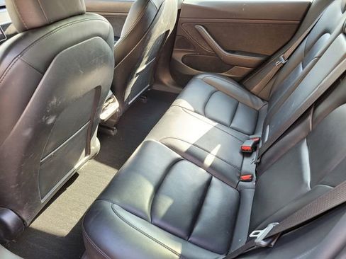 Used 2020 Tesla Model 3 Standard Range Plus image 14