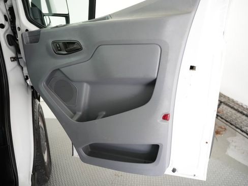 Used 2019 Ford Transit 250 130 Low Roof image 37