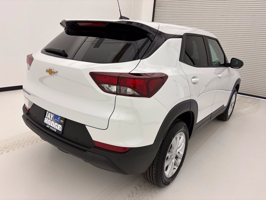 New 2026 Chevrolet TrailBlazer LS w/ LS Convenience Package FWD image 17