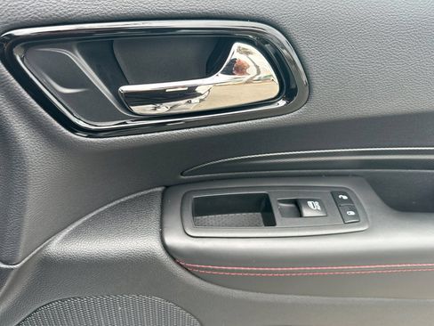 Used 2024 Dodge Durango GT RWD image 21