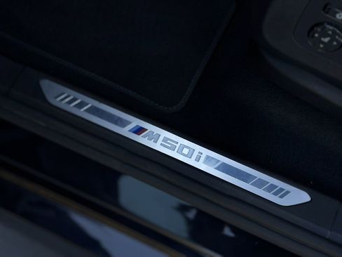 Used 2022 BMW X7 M50i AWD/4WD image 20