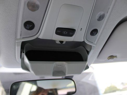 Used 2016 Toyota Prius Three image 20